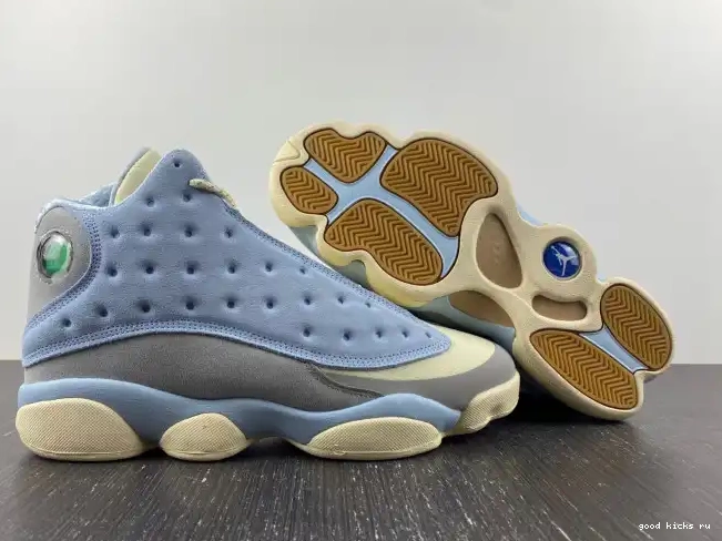 DX5763-100 SoleFly Jordan 13 Retro 0620